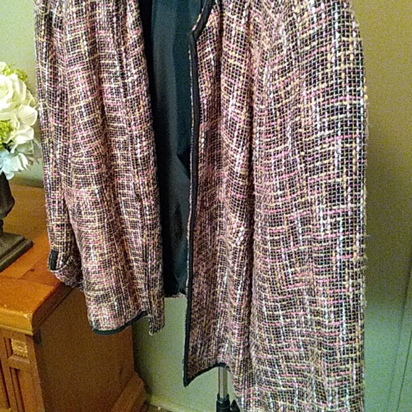 [3/$60] Twead style blazer - Picture 4 of 7